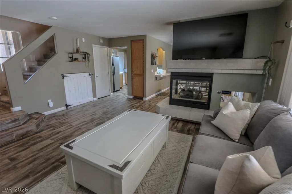 10190 Pennyroyal, Las Vegas, NV 89183