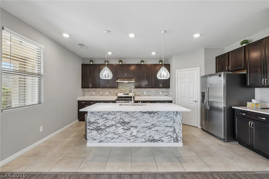 12365 Valley Chase, Las Vegas, NV 89138