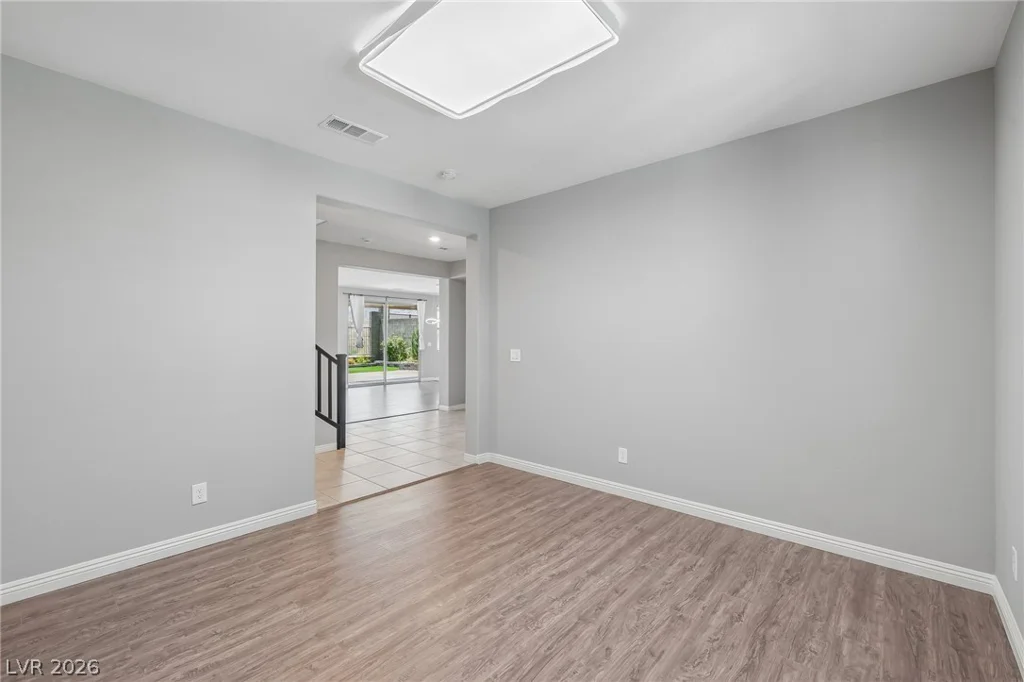 12365 Valley Chase, Las Vegas, NV 89138