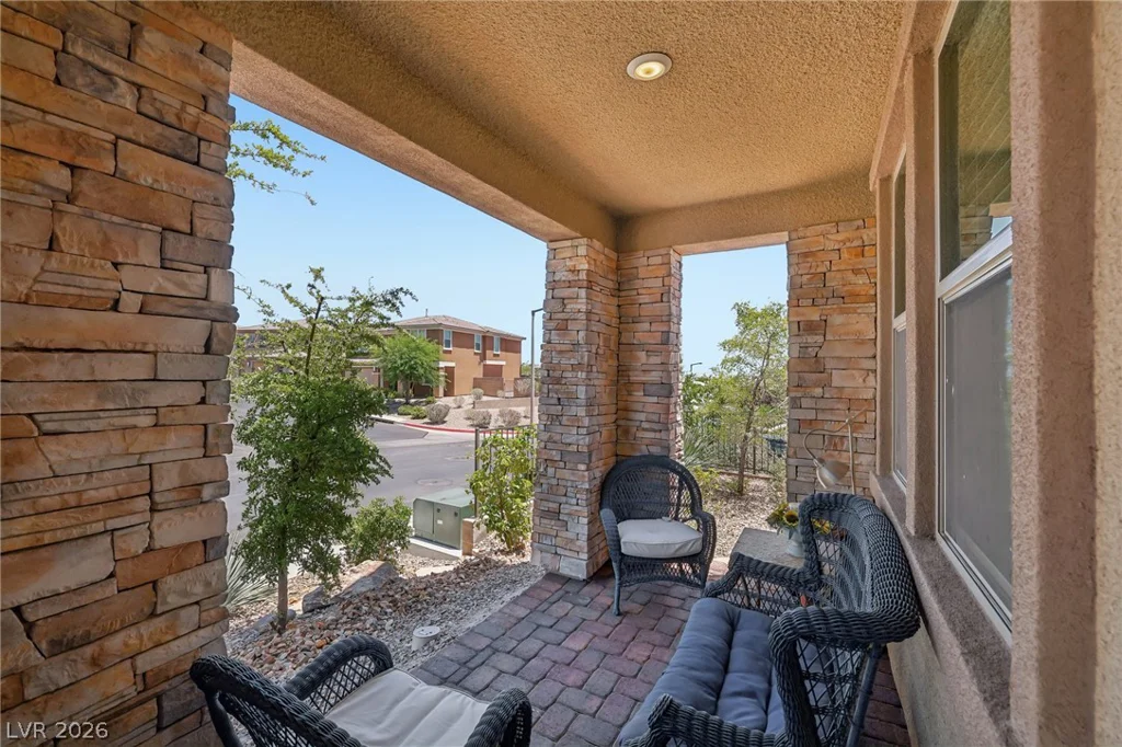 12365 Valley Chase, Las Vegas, NV 89138