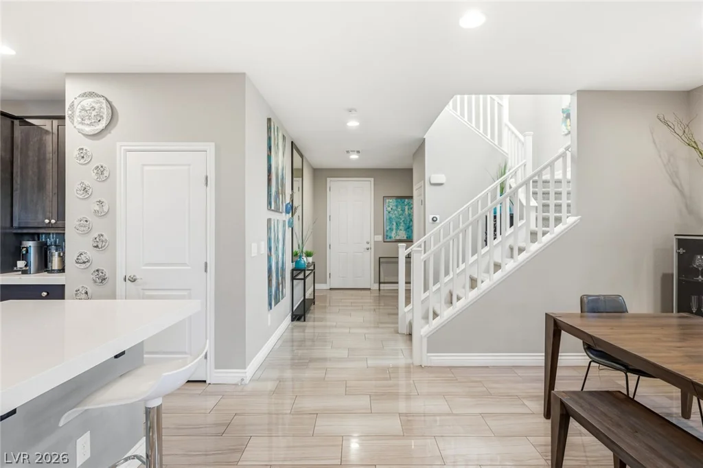 12225 Los Mares, Las Vegas, NV 89138