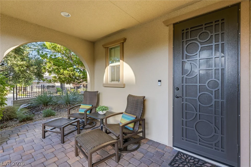 12225 Los Mares, Las Vegas, NV 89138