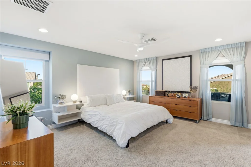 12225 Los Mares, Las Vegas, NV 89138