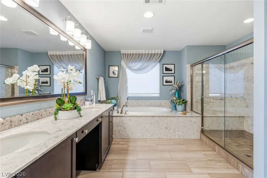 12225 Los Mares, Las Vegas, NV 89138