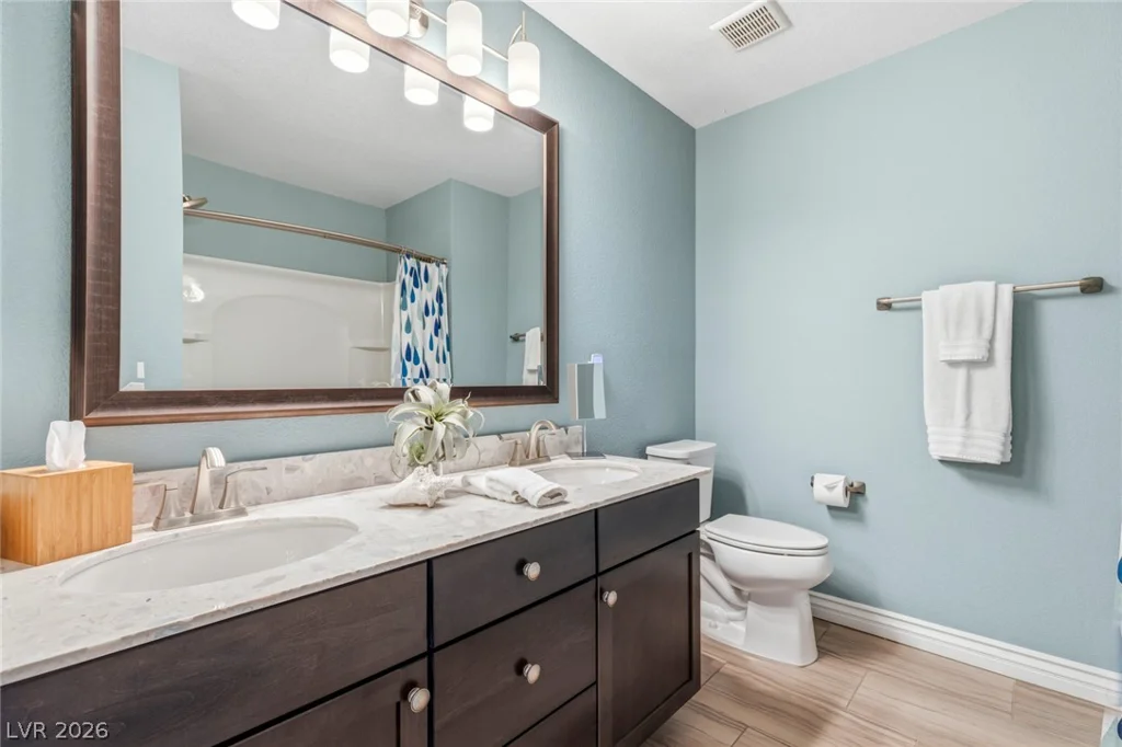12225 Los Mares, Las Vegas, NV 89138