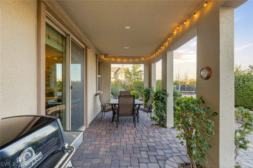 12225 Los Mares, Las Vegas, NV 89138