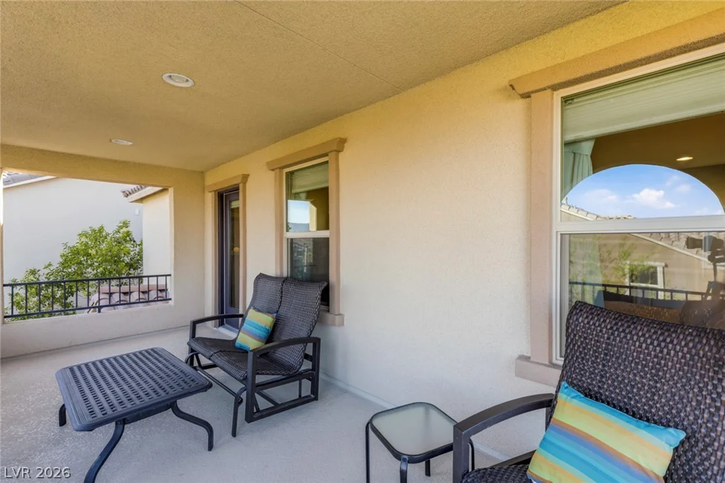 12225 Los Mares, Las Vegas, NV 89138