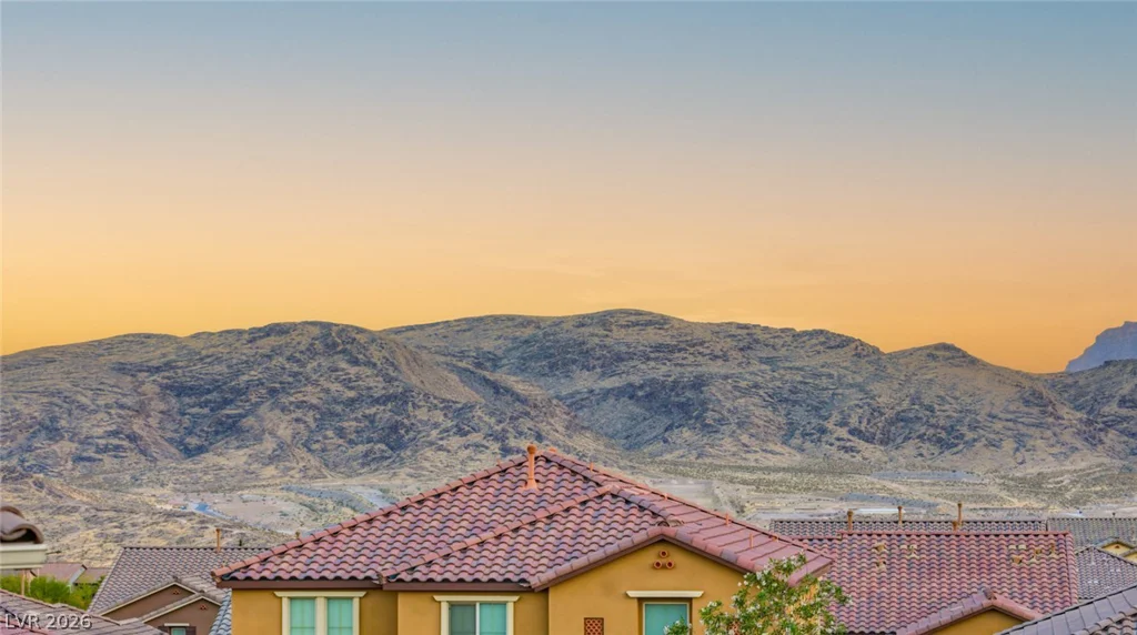 12225 Los Mares, Las Vegas, NV 89138