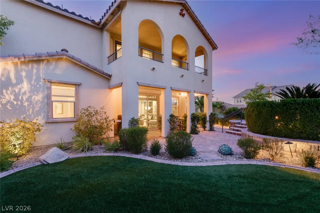 12225 Los Mares, Las Vegas, NV 89138