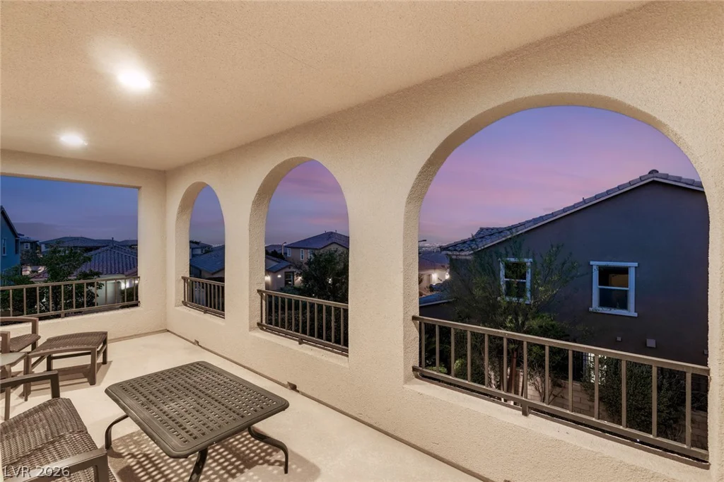 12225 Los Mares, Las Vegas, NV 89138