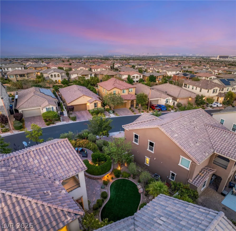 12225 Los Mares, Las Vegas, NV 89138