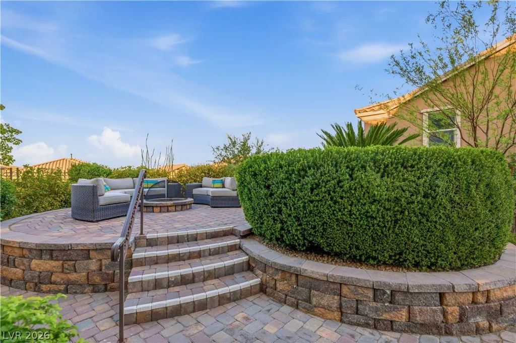 12225 Los Mares, Las Vegas, NV 89138