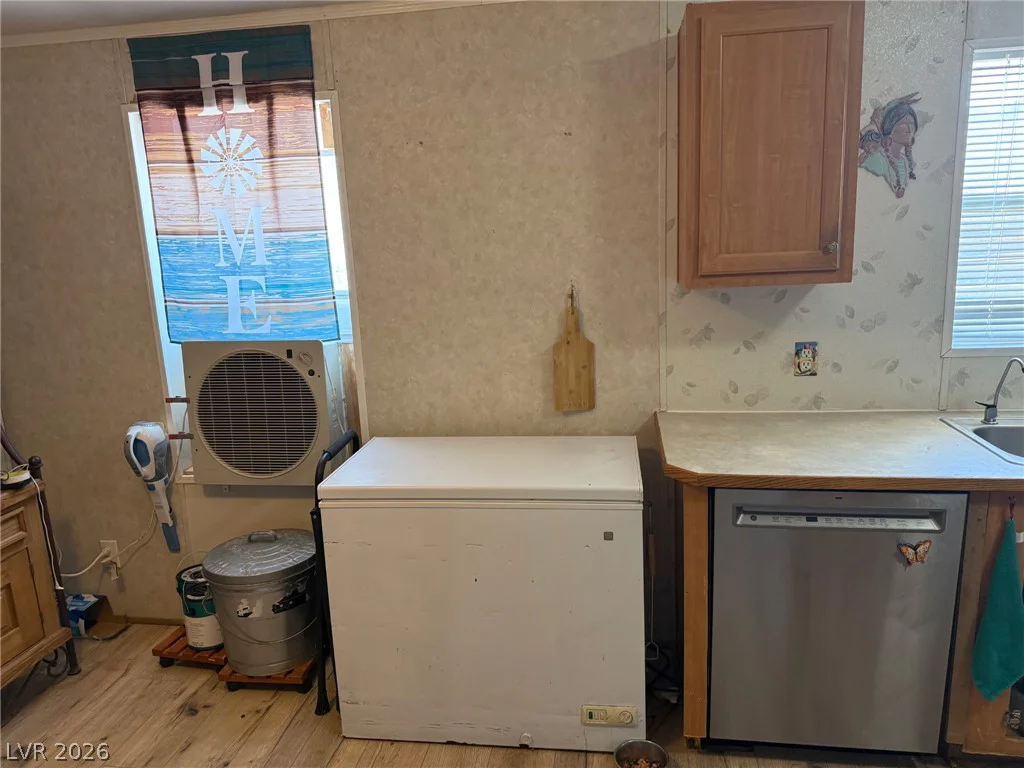 6440 Park Retiro, Pahrump, NV 89060