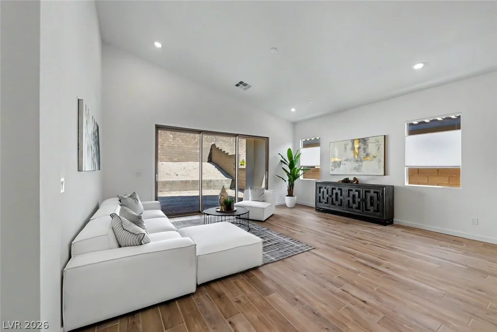 109 Agnew, Las Vegas, NV 89138