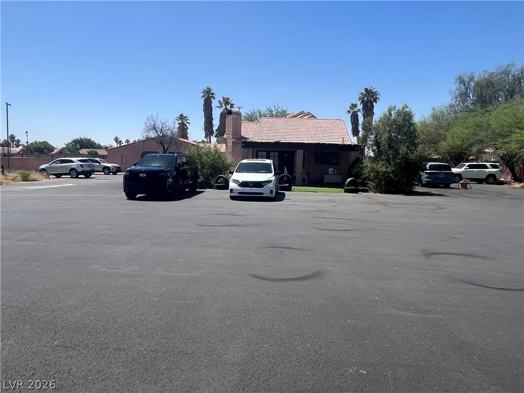6265 Russell, Las Vegas, NV 89118