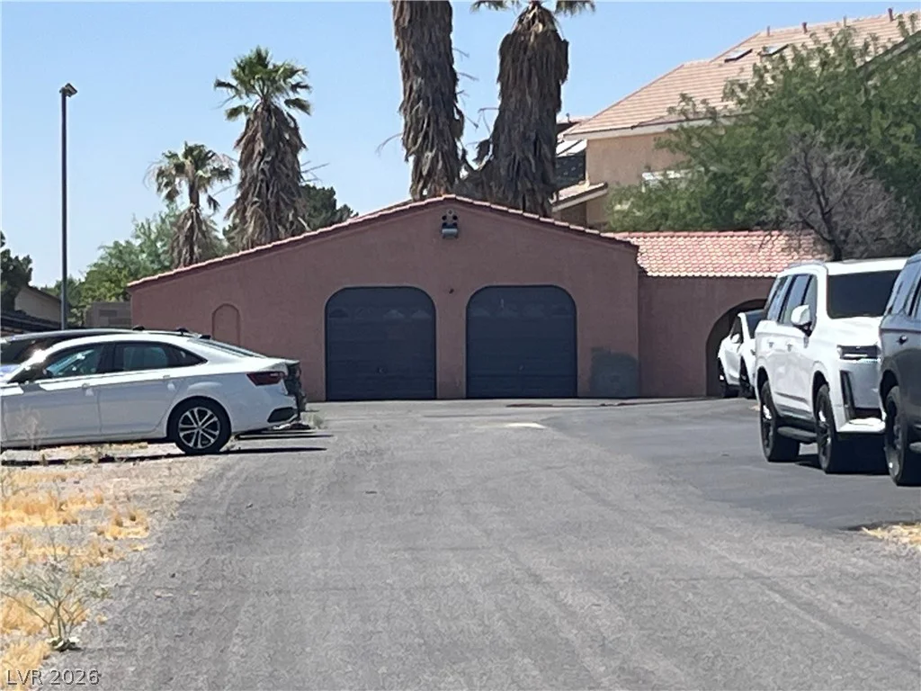 6265 Russell, Las Vegas, NV 89118