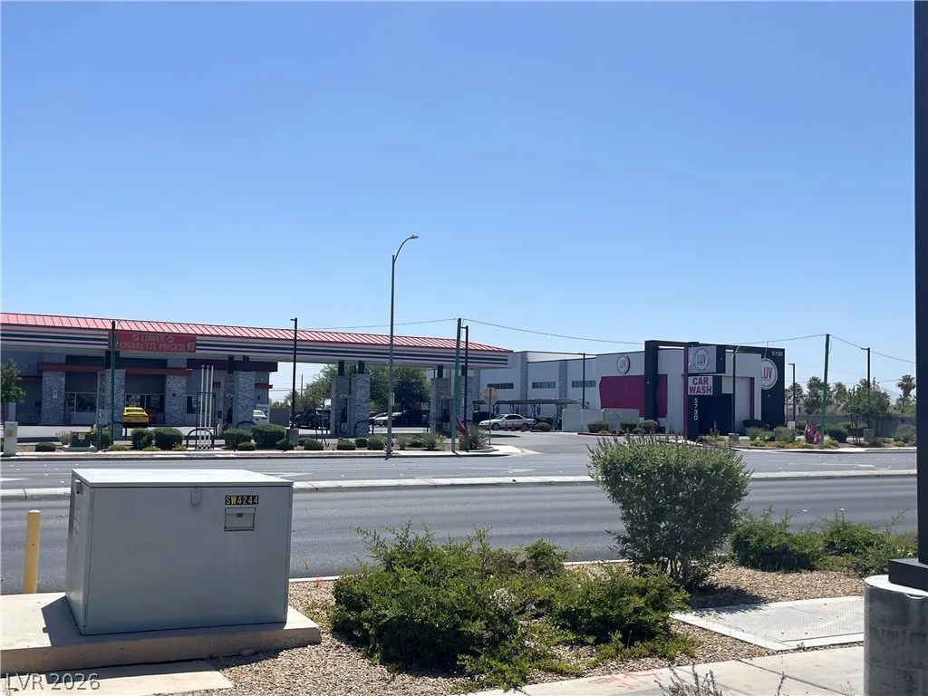 6265 Russell, Las Vegas, NV 89118
