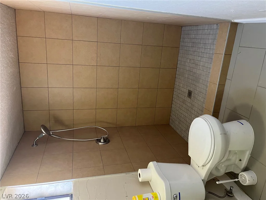 6265 Russell, Las Vegas, NV 89118