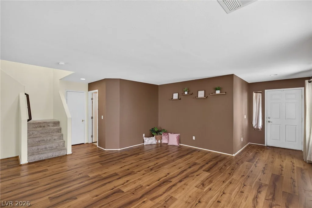 6070 STONE HOLLOW, Las Vegas, NV 89156