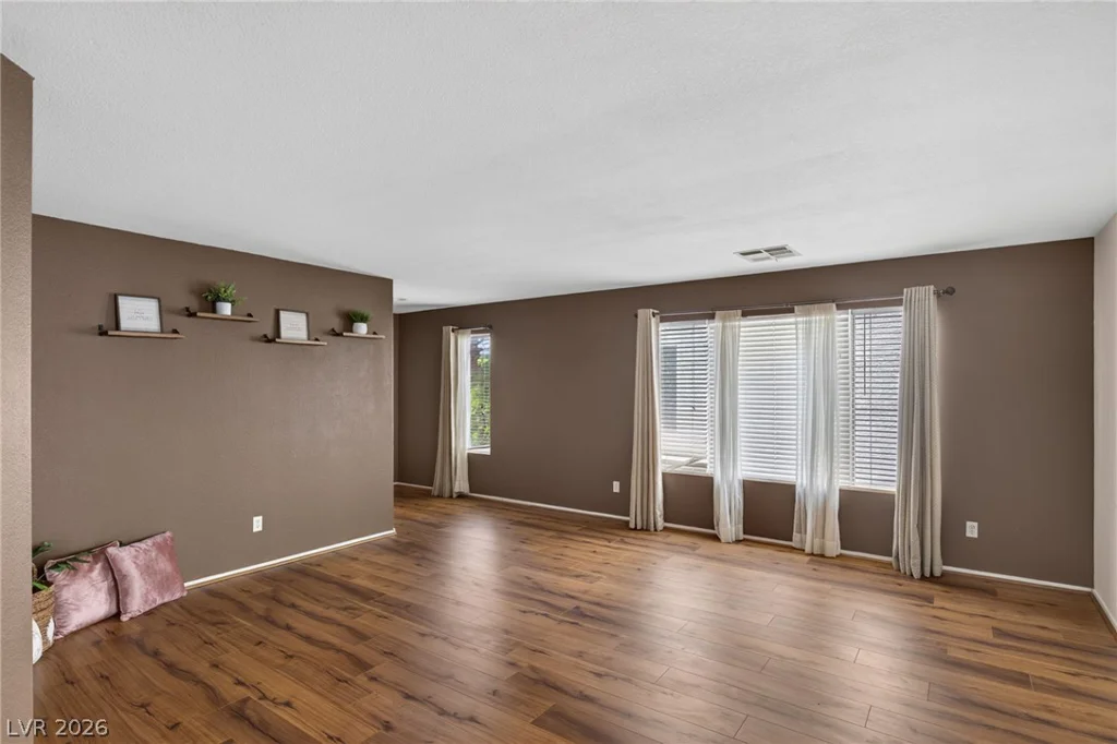 6070 STONE HOLLOW, Las Vegas, NV 89156