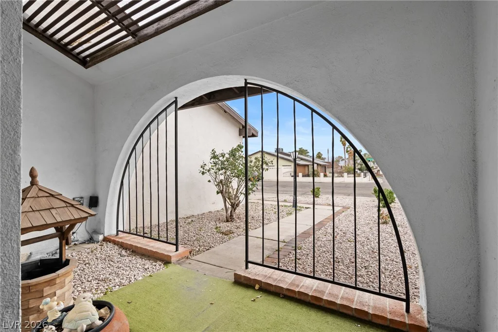 2599 Pacific, Las Vegas, NV 89121