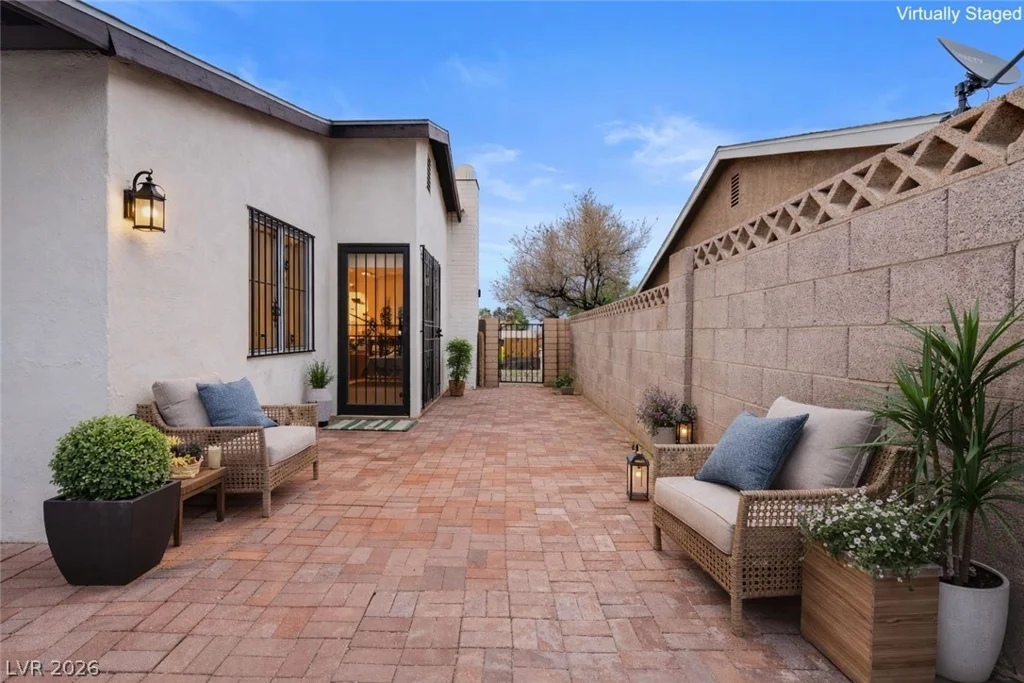 2599 Pacific, Las Vegas, NV 89121