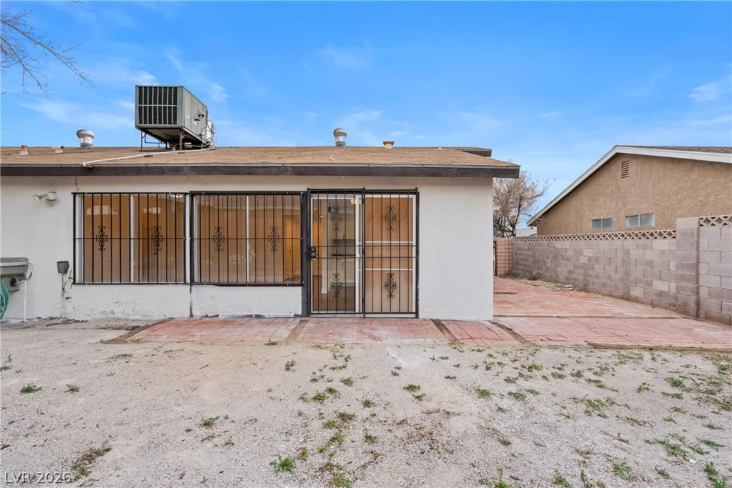 2599 Pacific, Las Vegas, NV 89121