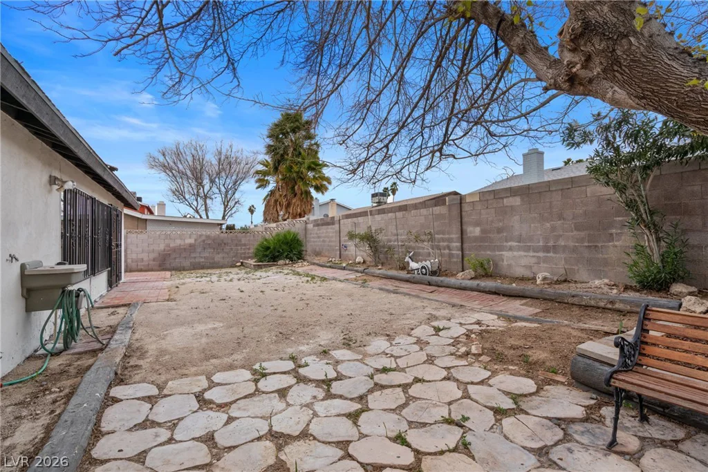 2599 Pacific, Las Vegas, NV 89121