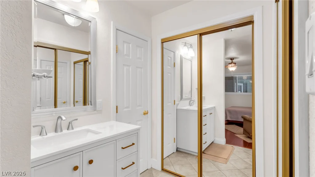 7301 Alta, Las Vegas, NV 89145