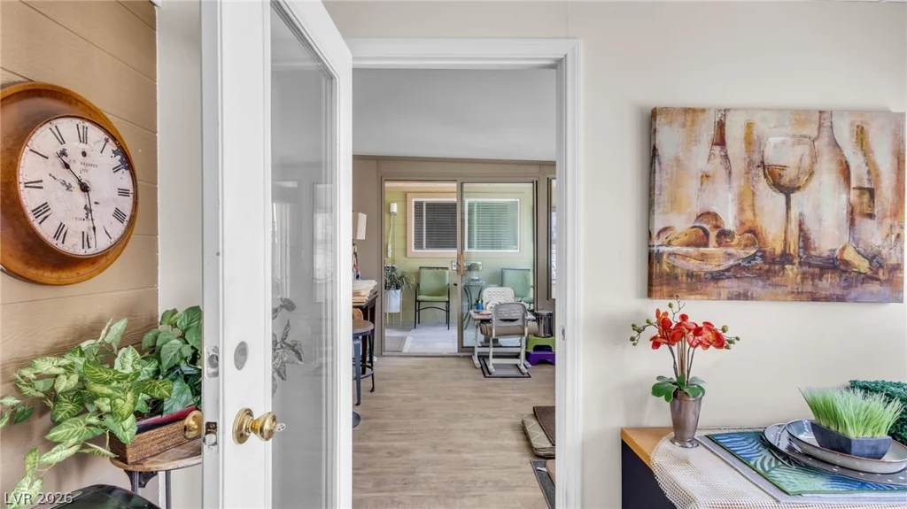 7301 Alta, Las Vegas, NV 89145