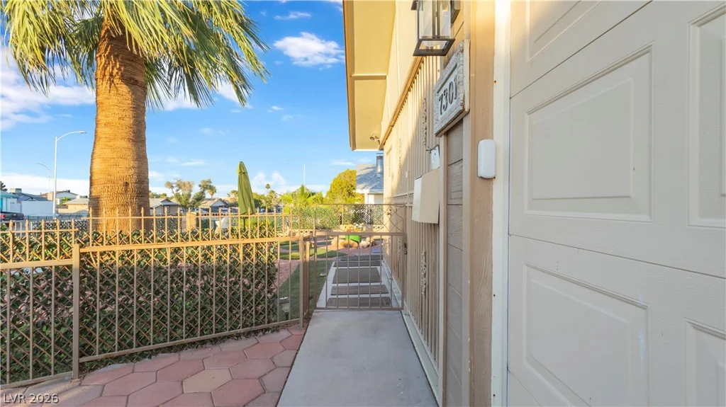 7301 Alta, Las Vegas, NV 89145