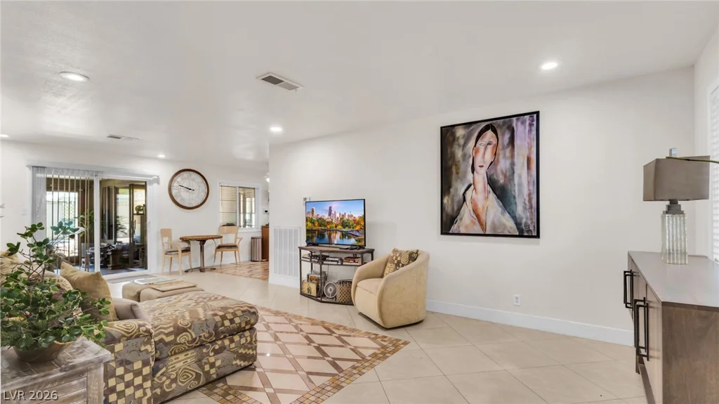 7301 Alta, Las Vegas, NV 89145