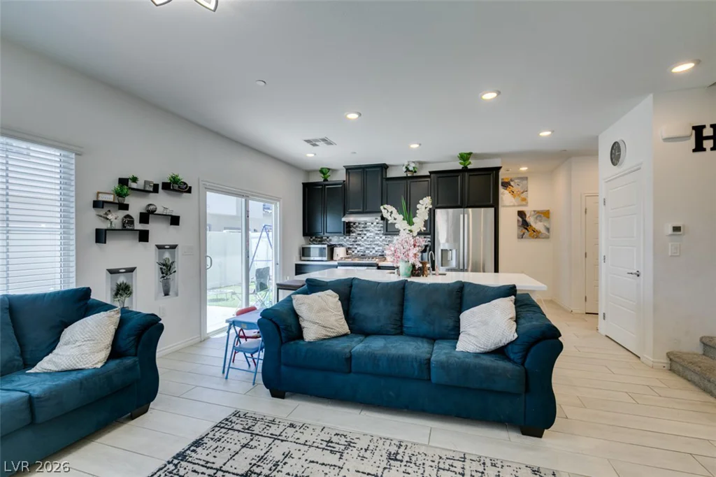 7220 Decatur, Las Vegas, NV 89131