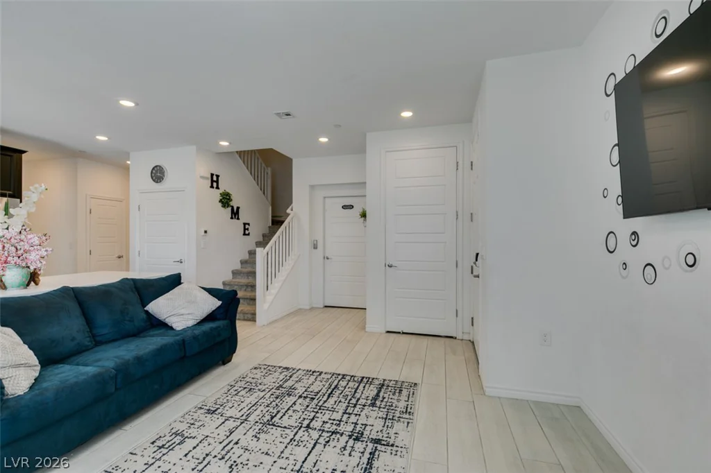 7220 Decatur, Las Vegas, NV 89131