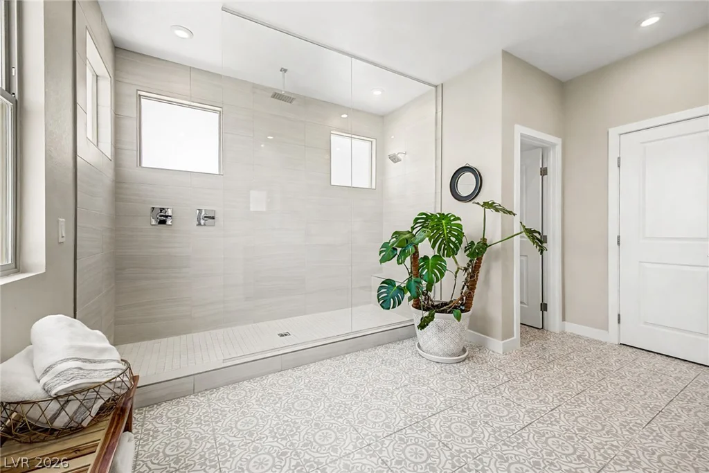 10267 Midnight Meteor, Las Vegas, NV 89166