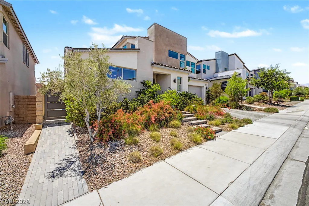 10267 Midnight Meteor, Las Vegas, NV 89166