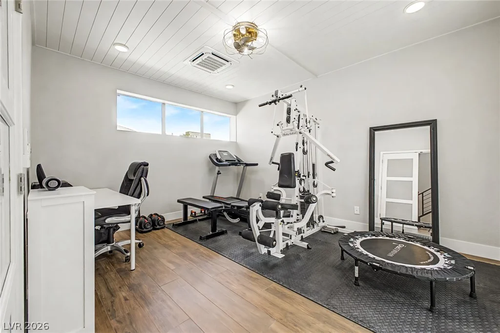 10267 Midnight Meteor, Las Vegas, NV 89166
