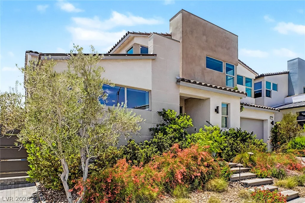 10267 Midnight Meteor, Las Vegas, NV 89166