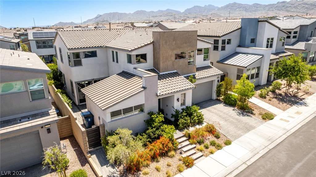 10267 Midnight Meteor, Las Vegas, NV 89166