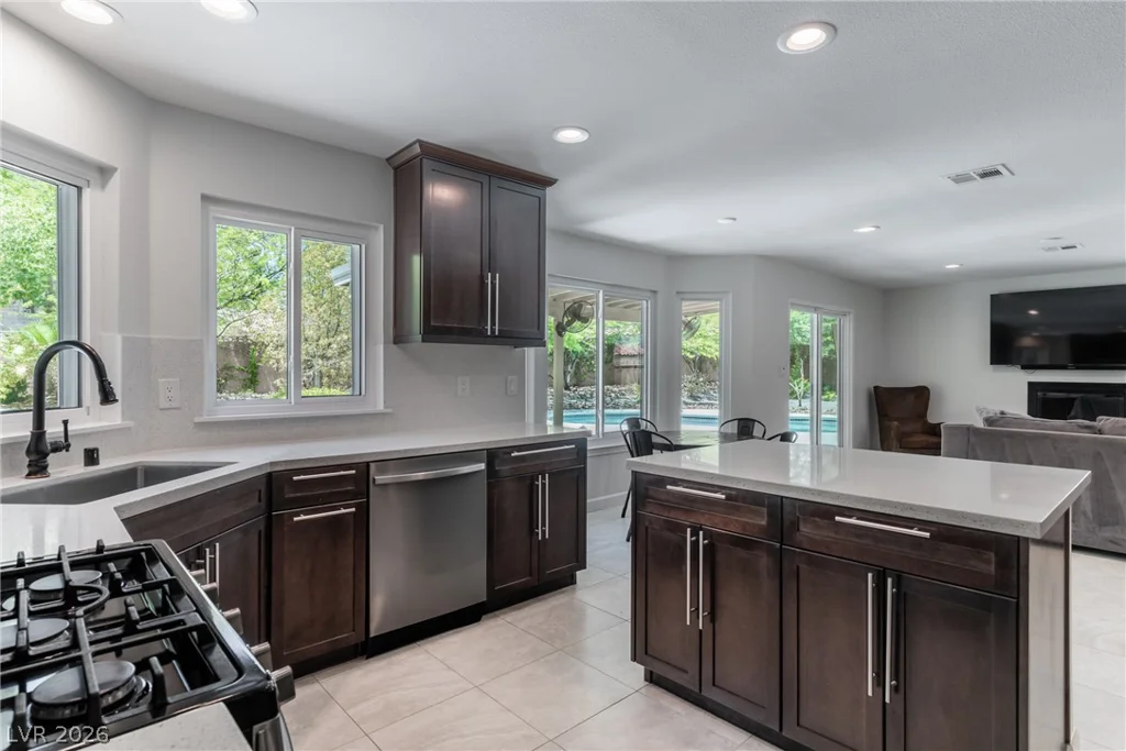 8608 Maleta, Las Vegas, NV 89117