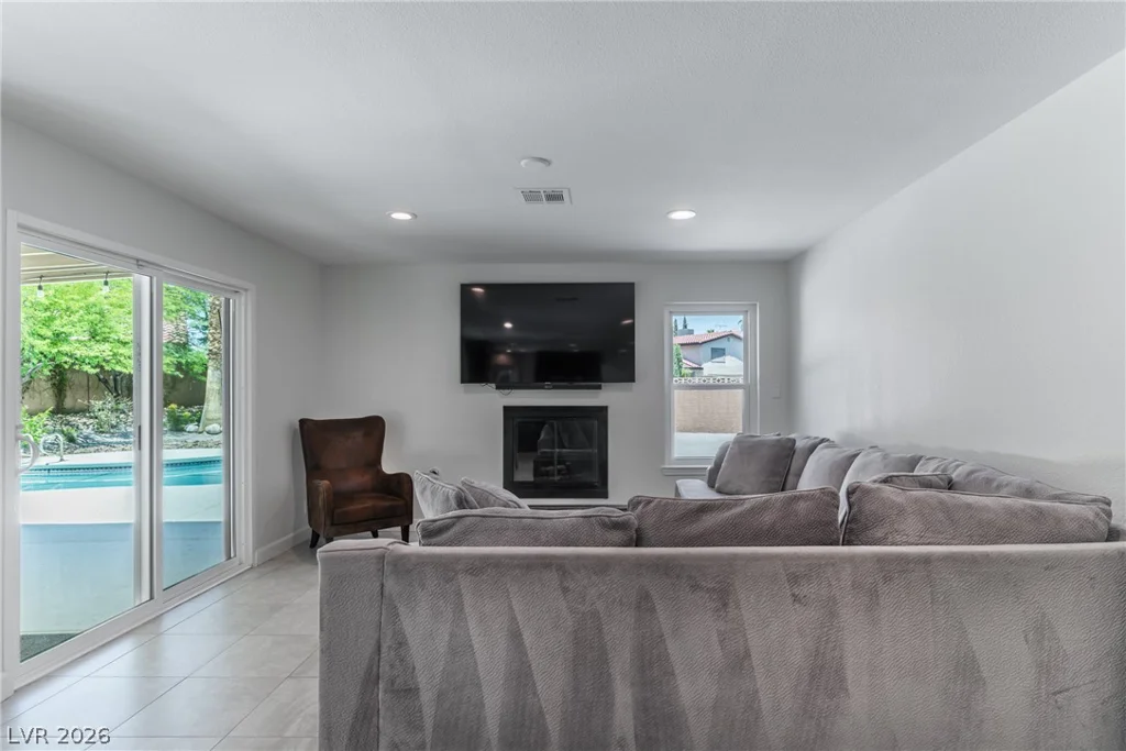 8608 Maleta, Las Vegas, NV 89117
