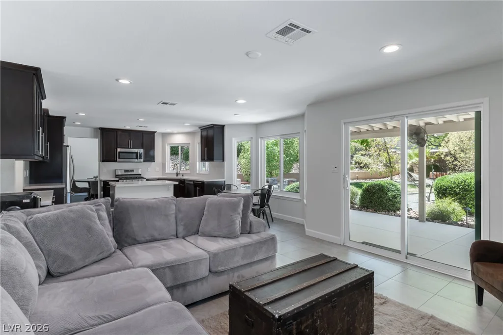 8608 Maleta, Las Vegas, NV 89117