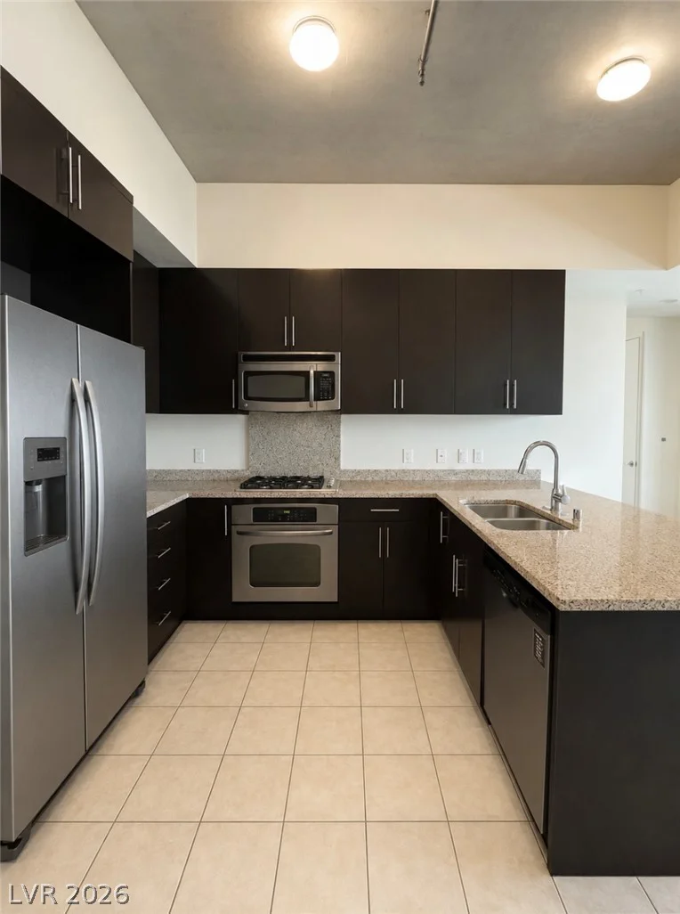 353 Bonneville, Las Vegas, NV 89101