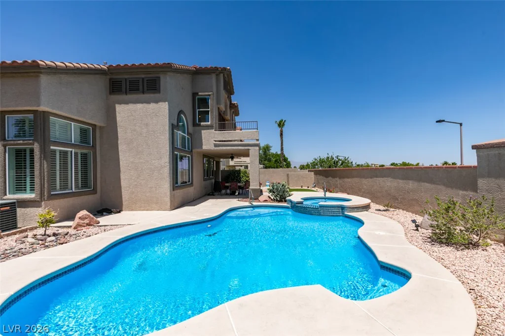 2200 Menifee, Las Vegas, NV 89134