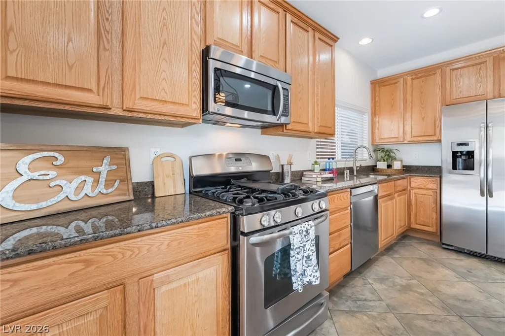 120 Sharp Edge, North Las Vegas, NV 89031