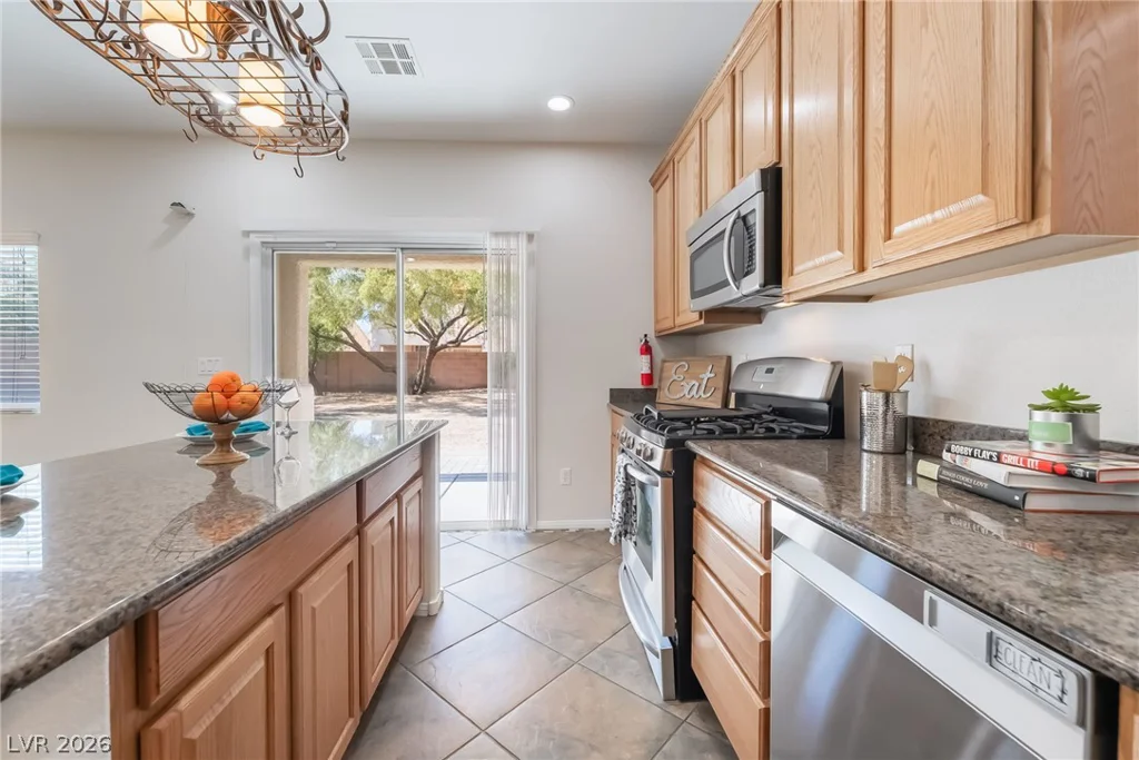 120 Sharp Edge, North Las Vegas, NV 89031