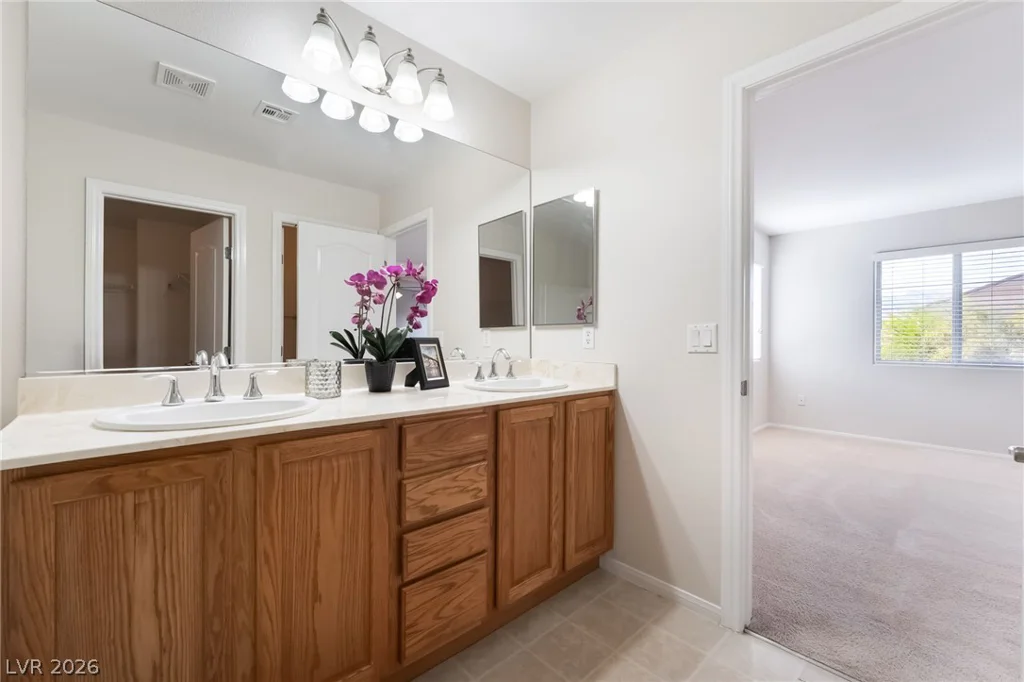 120 Sharp Edge, North Las Vegas, NV 89031
