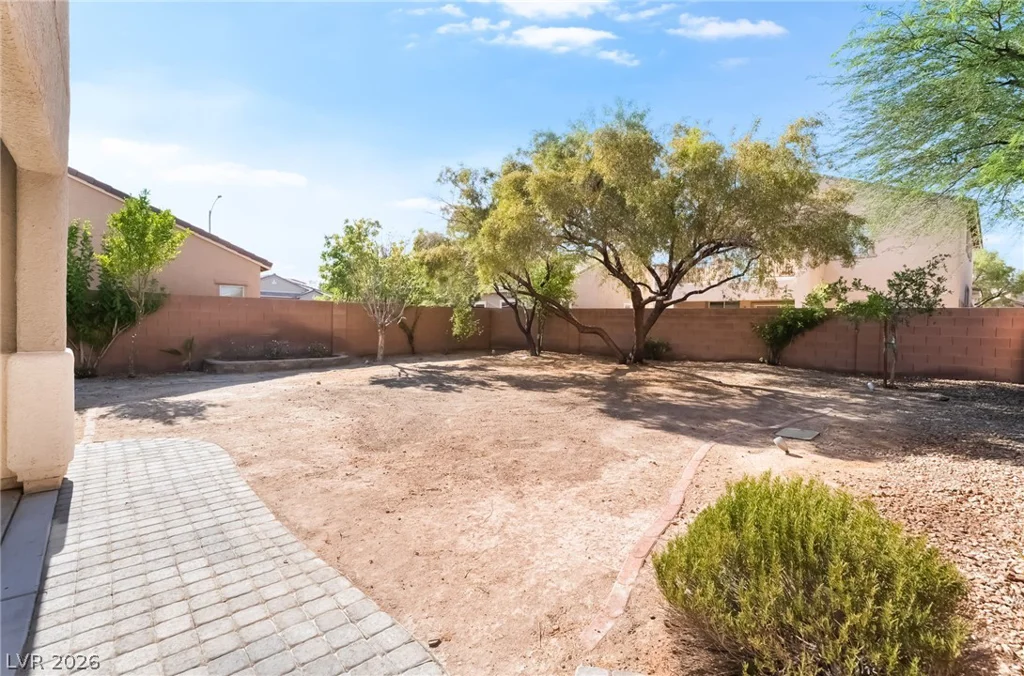 120 Sharp Edge, North Las Vegas, NV 89031