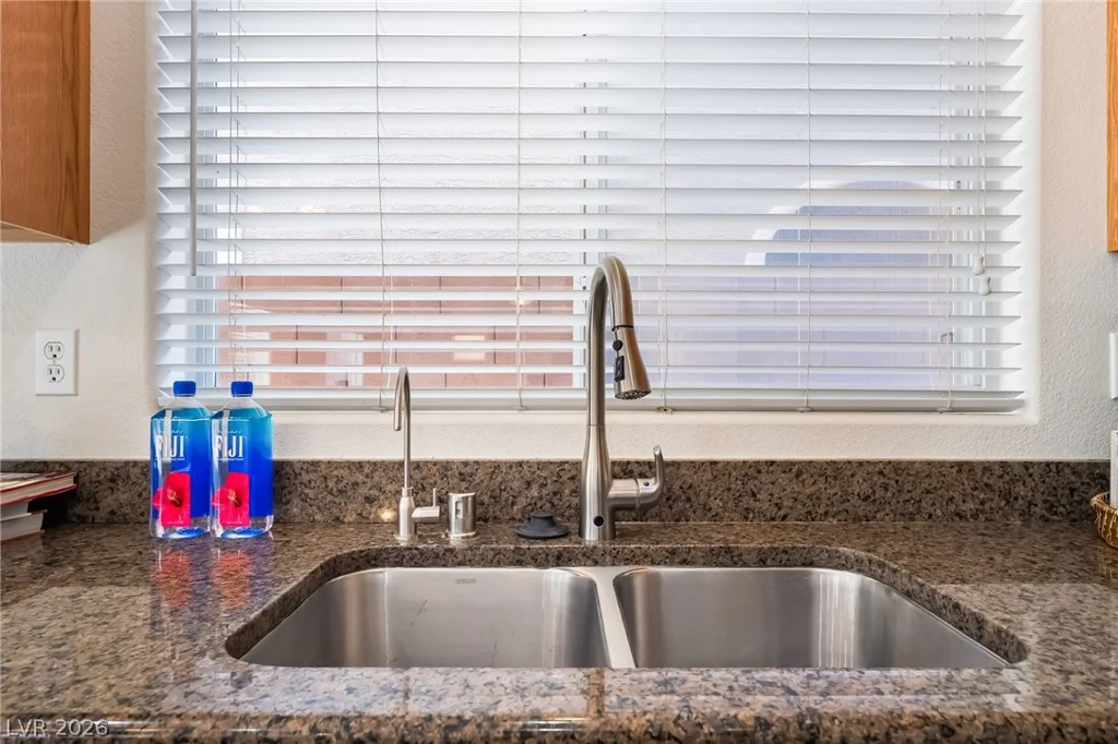 120 Sharp Edge, North Las Vegas, NV 89031