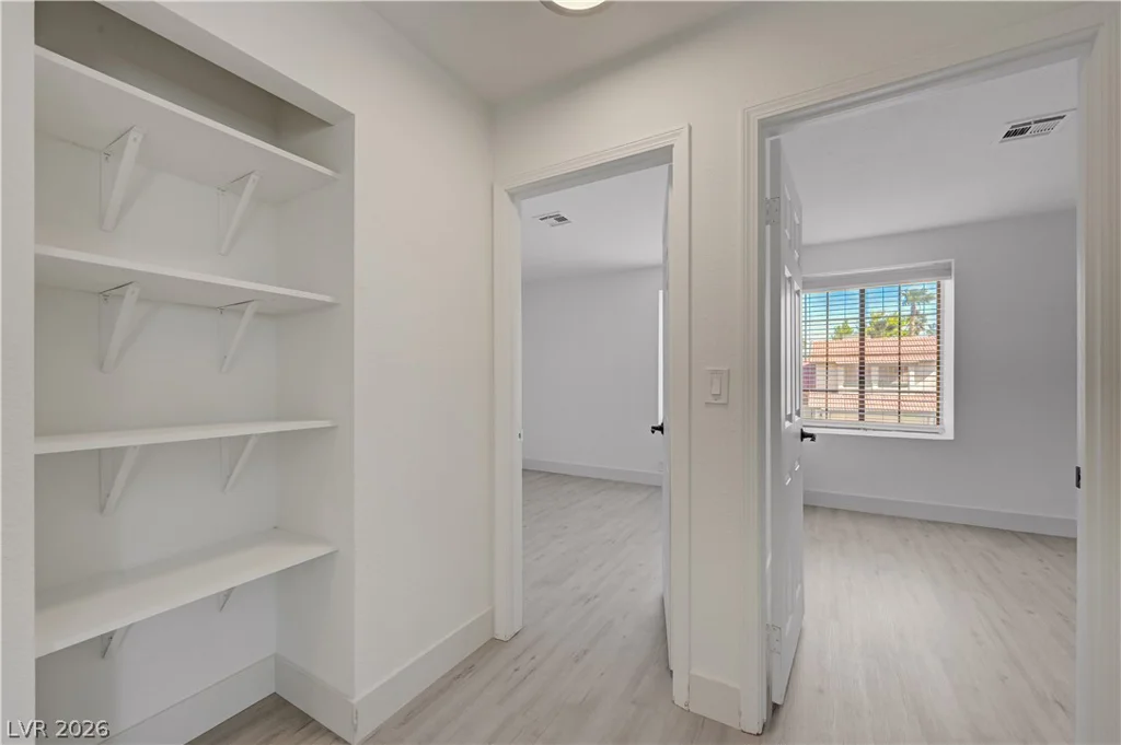 6505 Deadwood, Las Vegas, NV 89108